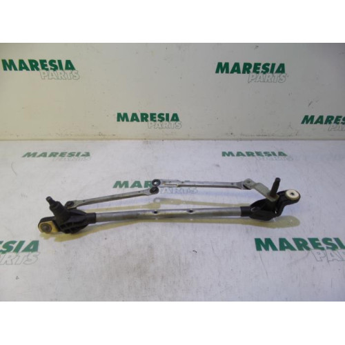 Renault - Megane - Wiper mechanism