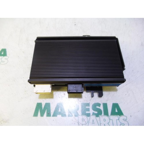 Peugeot - 407 - Radio amplifier