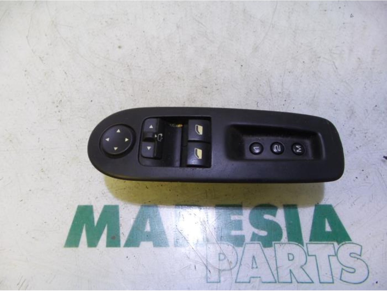 Peugeot - 407 - Multi-functional window switch