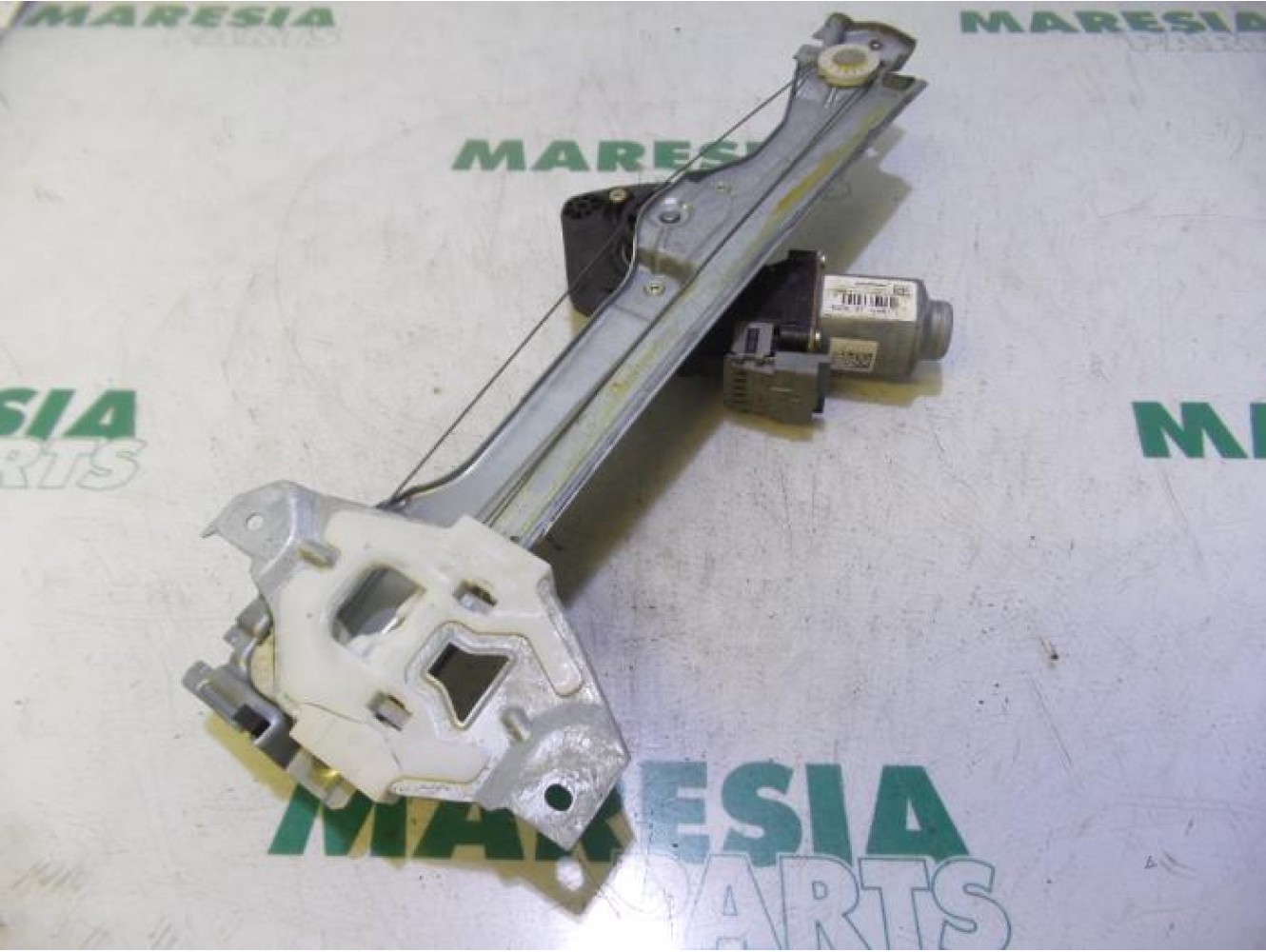 Citroen - C4 - Rear door window mechanism 4-door, right