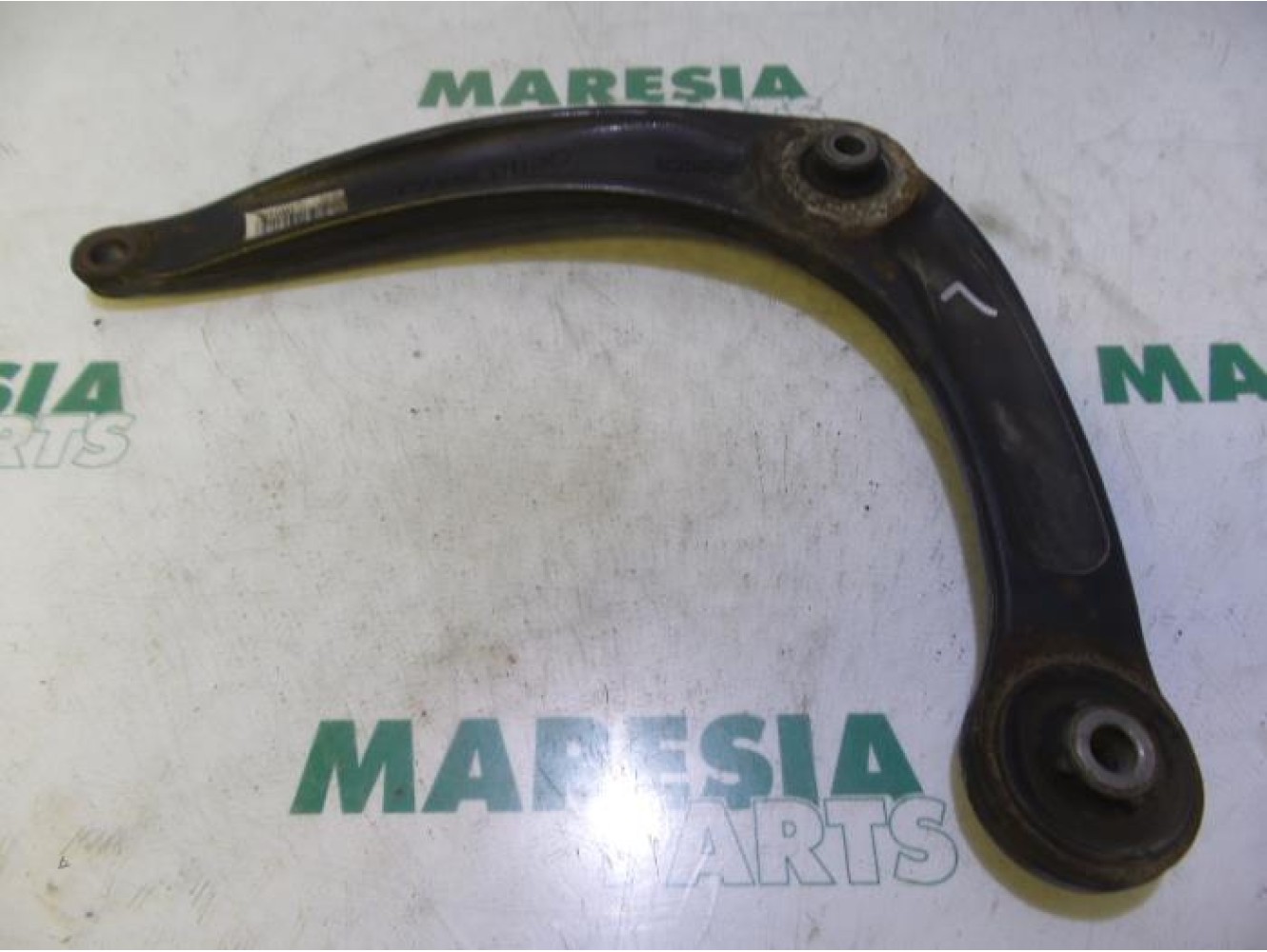 Citroen - C4 - Front lower wishbone, left