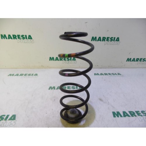 Peugeot - 207 - Rear coil spring