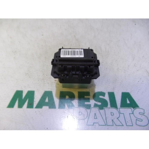 Peugeot - 207 - Heater resistor
