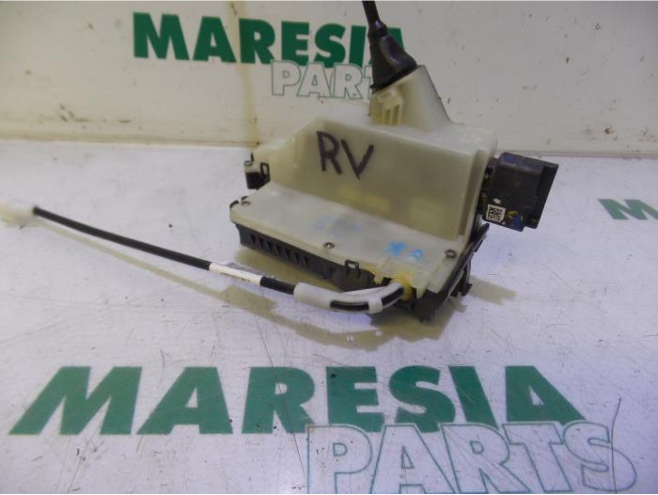 Peugeot - 208 - Front door lock mechanism 4-door, right