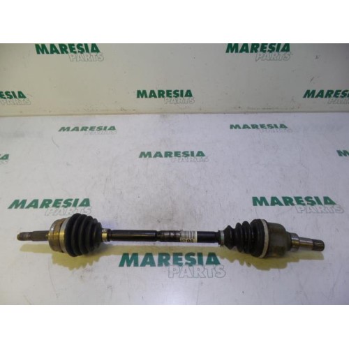 Peugeot - 208 - Front drive shaft, left