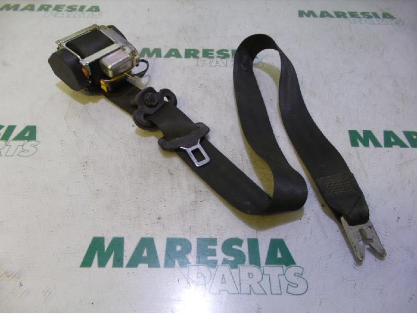 Alfa Romeo - Mito - Front seatbelt, right