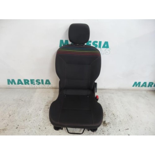 Renault - Twingo - Rear seat