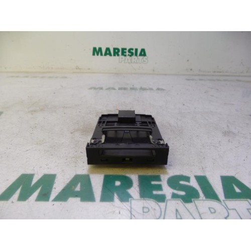 Renault - Megane - Card reader (lock)