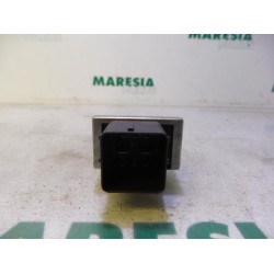 Renault - Megane - Glow plug relay