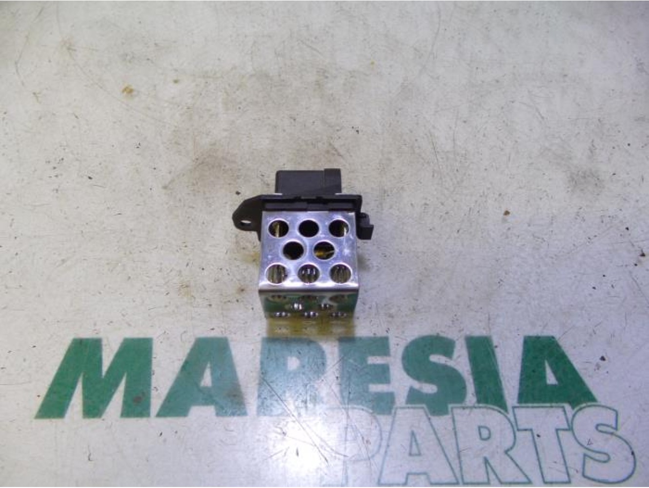 Renault - Megane - Cooling fan resistor