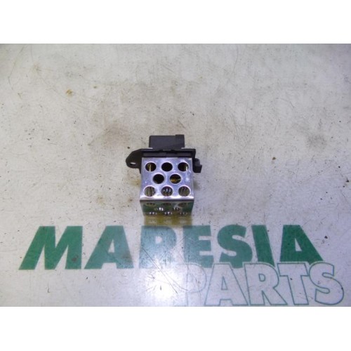 Renault - Megane - Cooling fan resistor