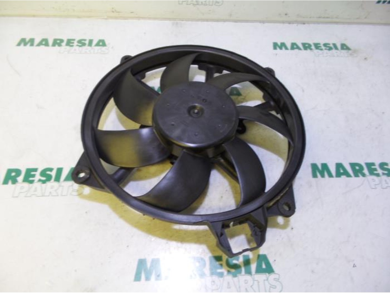 Renault - Megane - Fan motor