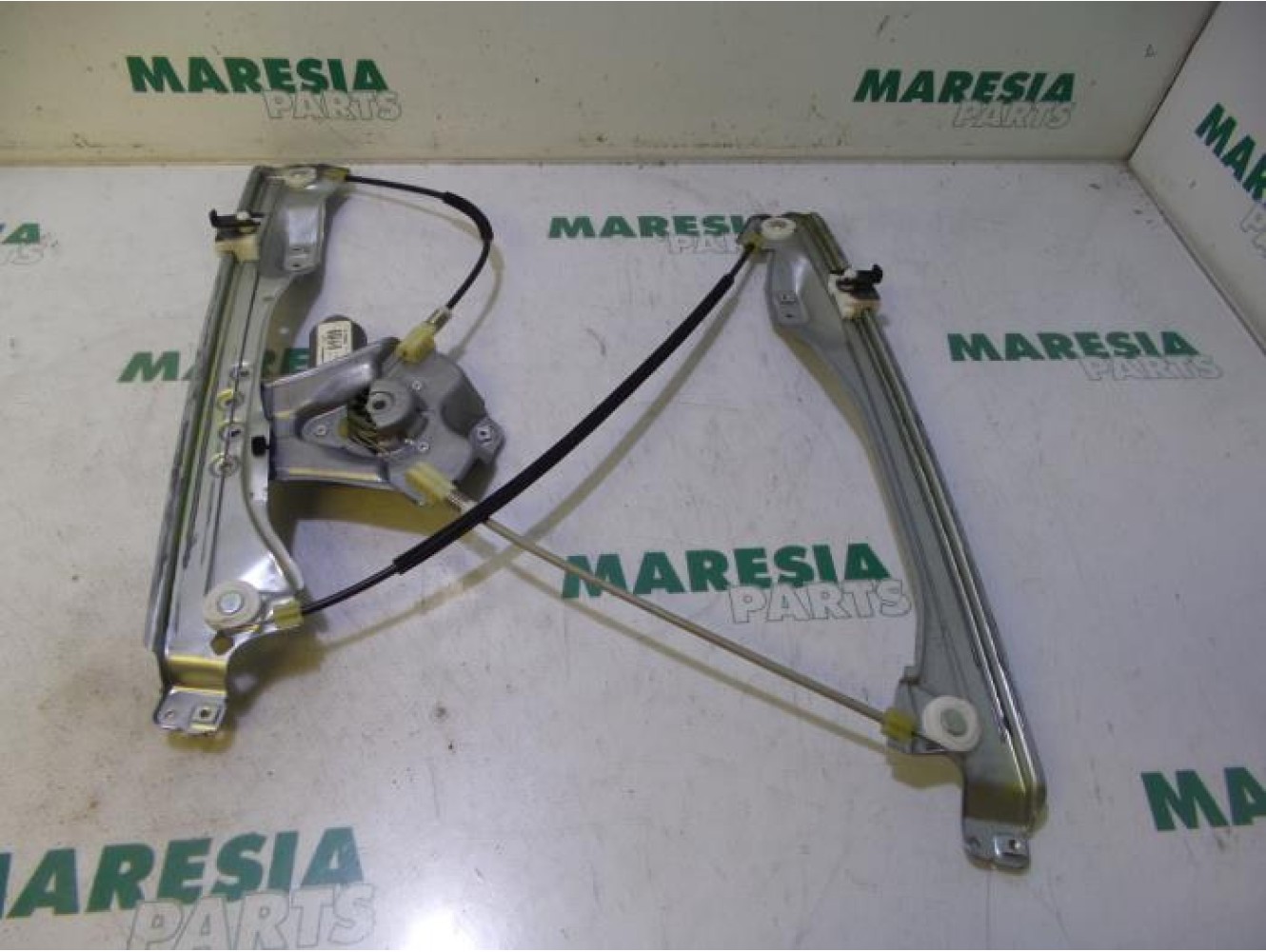 Renault - Clio - Window mechanism 4-door, front right