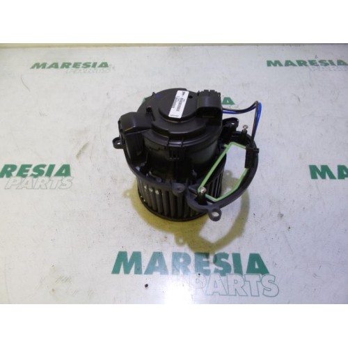 Renault - Megane - Heating and ventilation fan motor