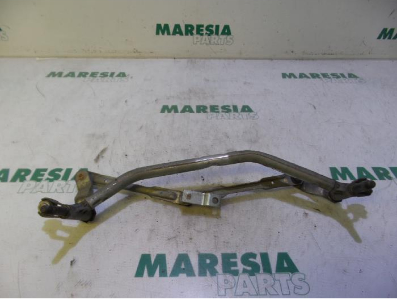 Peugeot - 207 - Wiper mechanism
