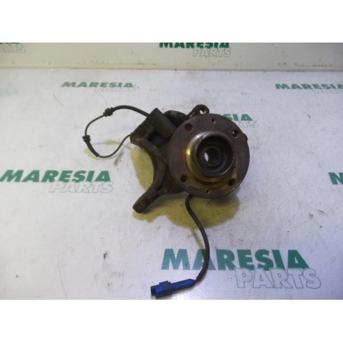 Peugeot - 207 - Knuckle, front right