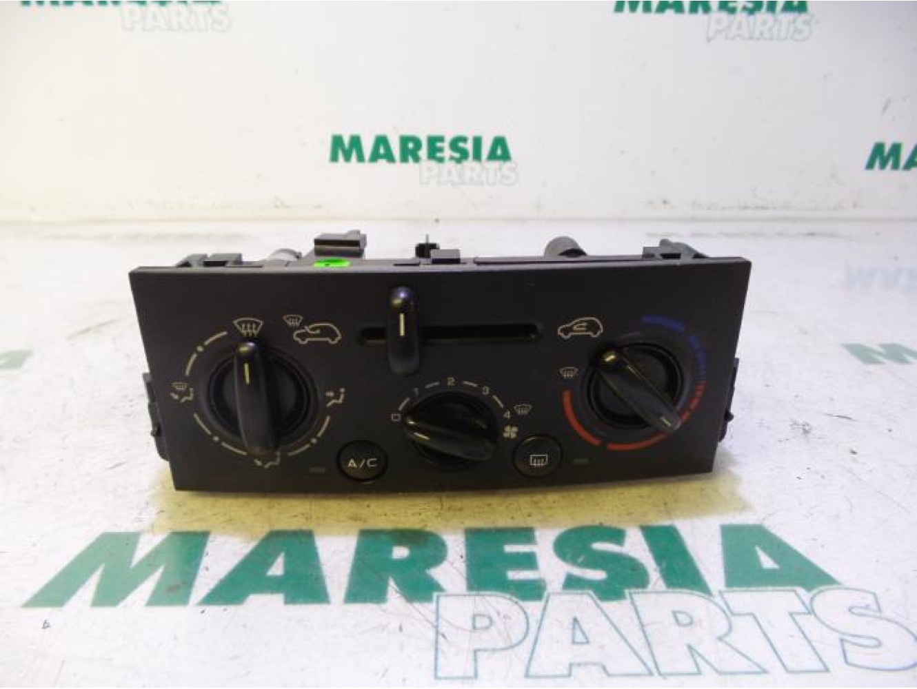 Peugeot - 207 - Heater control panel