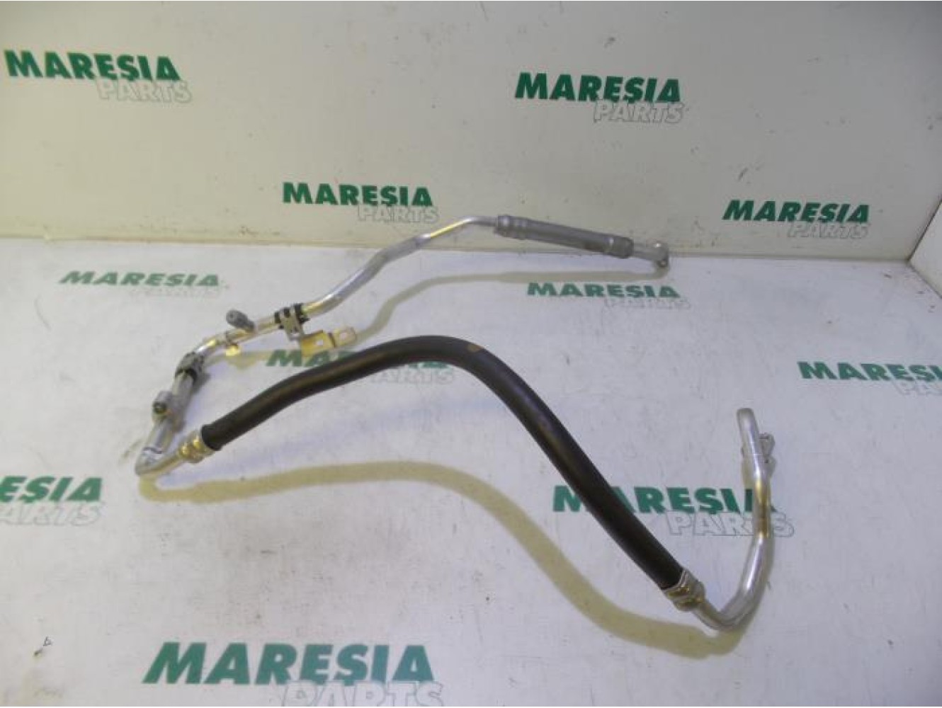 Renault - Megane - Air conditioning line