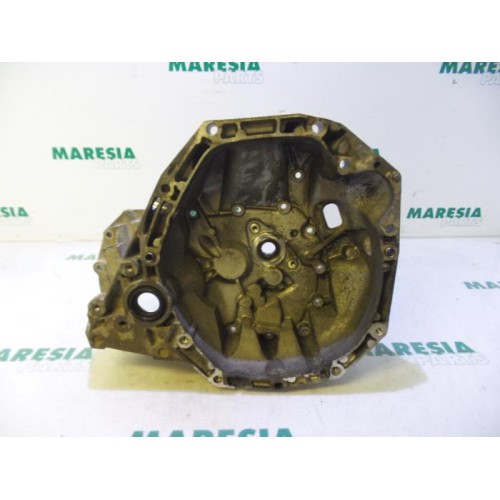Renault - Clio - Gearbox casing