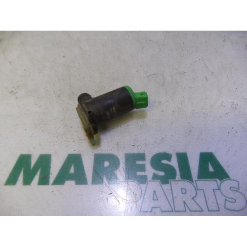 Peugeot - 206 - Scheibensprüherpumpe vorne