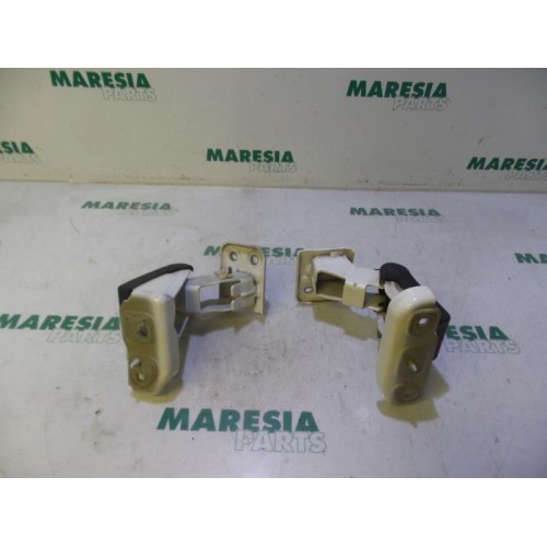 Peugeot - Expert - Rear door hinge, right