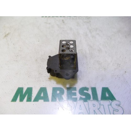 Peugeot - Partner - Cooling fan resistor