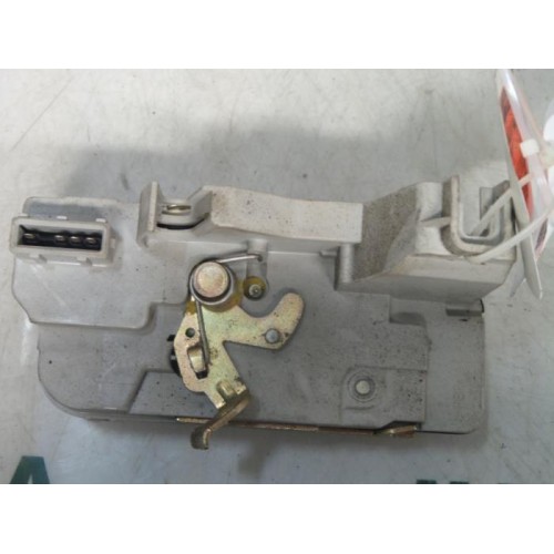 Peugeot - 307 - Rear door mechanism 4-door, right
