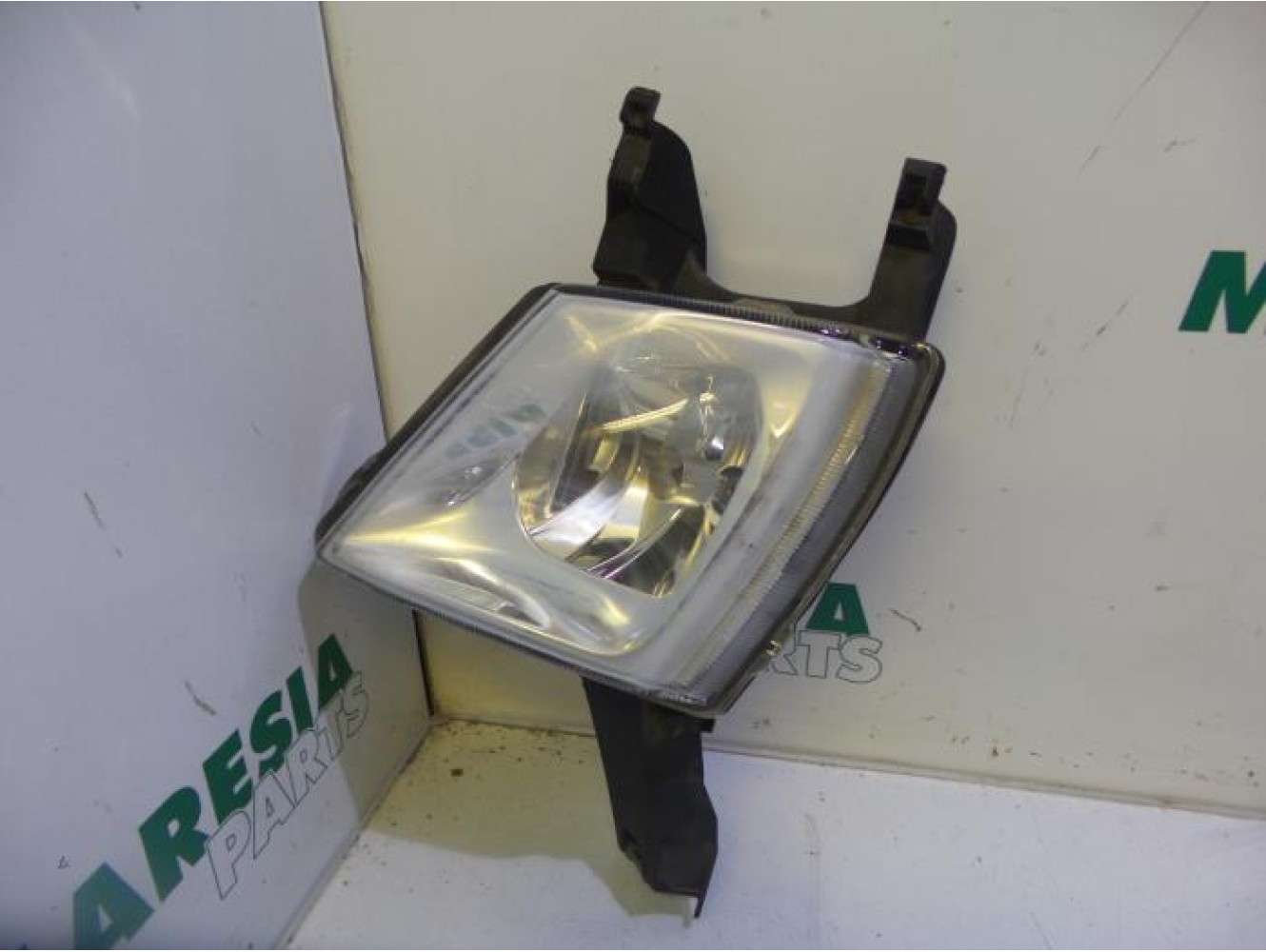Peugeot - 407 - Fog light, front left