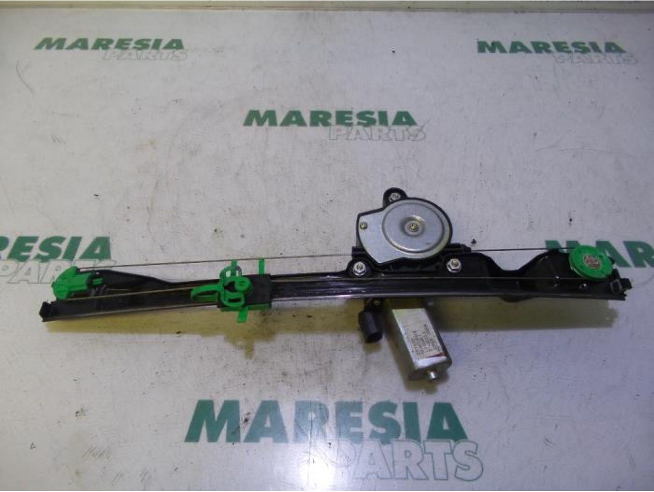 Fiat - Punto - Window mechanism 4-door, front left