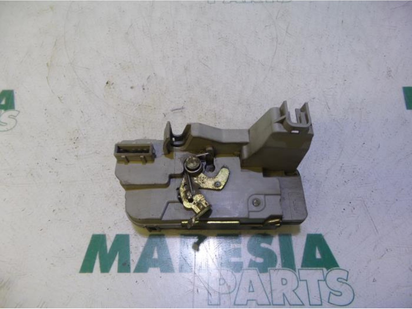 Peugeot - 307 - Rear door mechanism 4-door, right