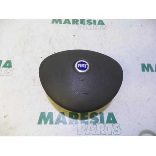 Fiat - Punto - Left airbag (steering wheel)