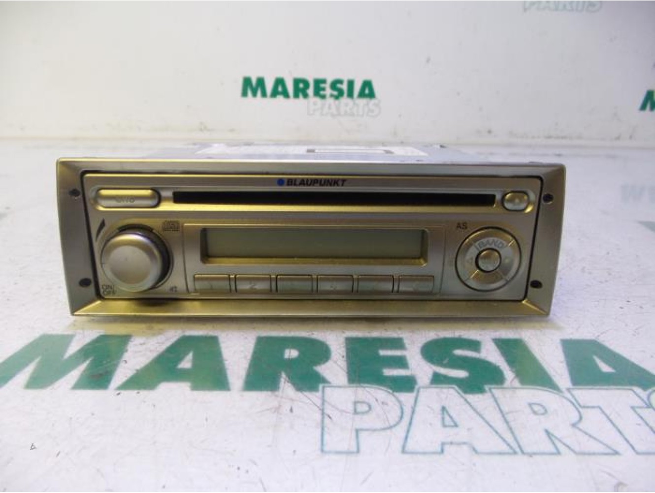 Lancia - Y(Psilon) - Radio CD player