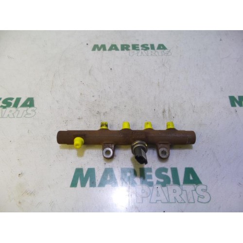 Renault - Megane - Fuel injector nozzle