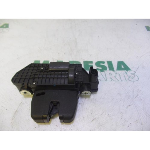 Peugeot - 3008 - Tailgate lock mechanism