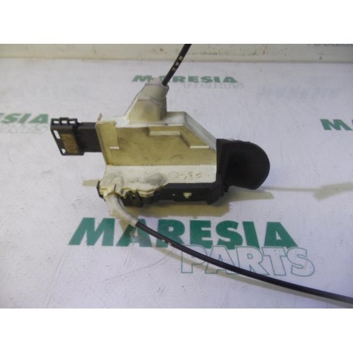 Peugeot - 3008 - Door lock mechanism 4-door, front left
