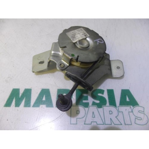 Peugeot - 3008 - Tailgate hinge