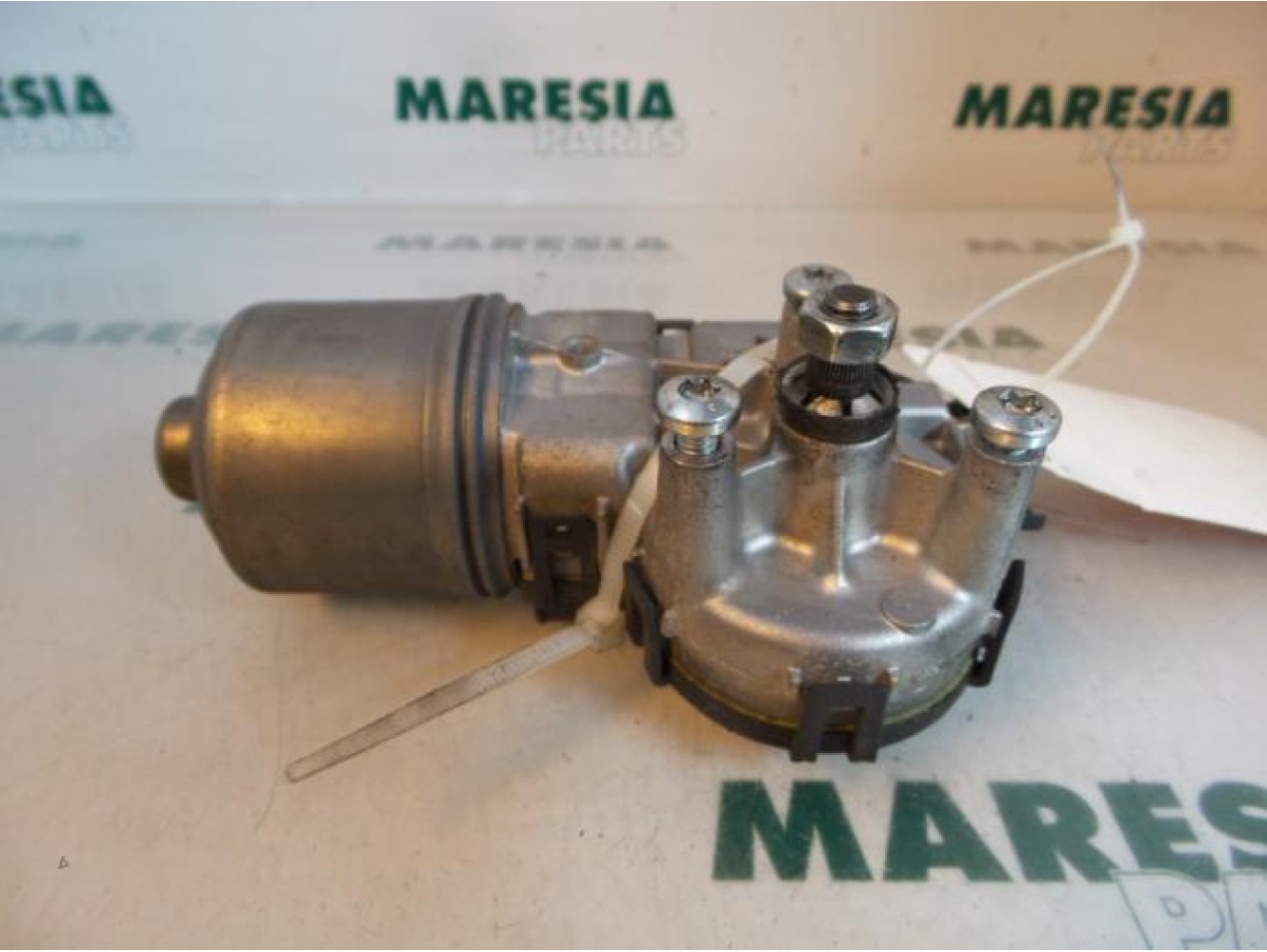 Peugeot - 206 - Front wiper motor