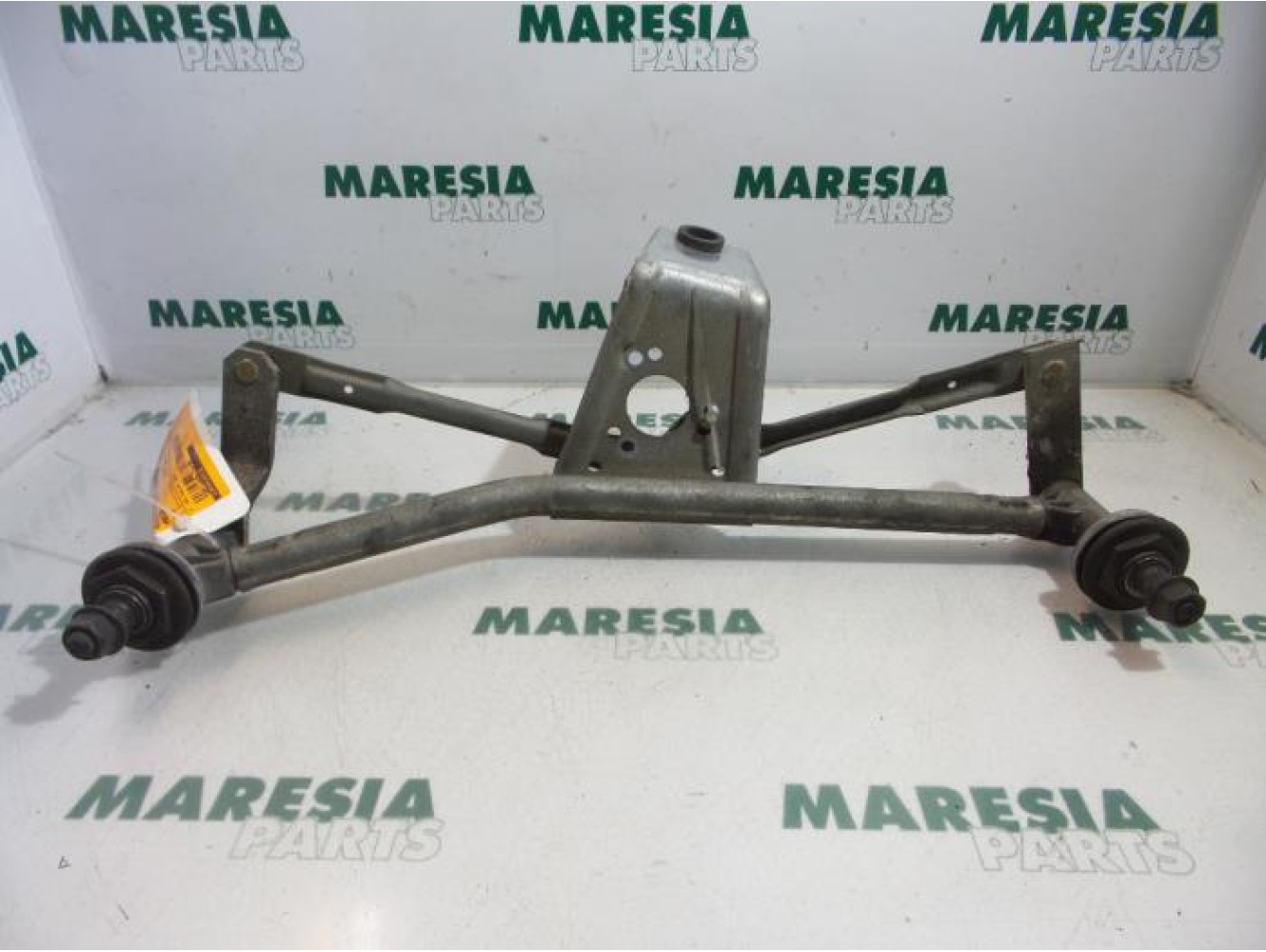 Peugeot - 206 - Wiper mechanism