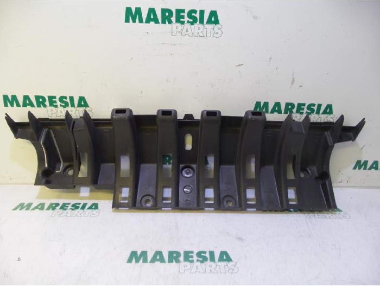 Peugeot - 3008 - Rear bumper frame