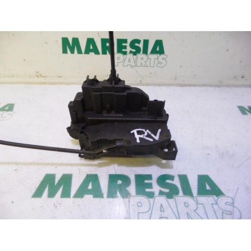 Renault - Clio - Front door lock mechanism 4-door, right