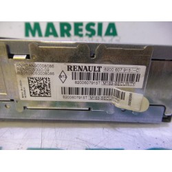 Renault - Clio - Radio CD player