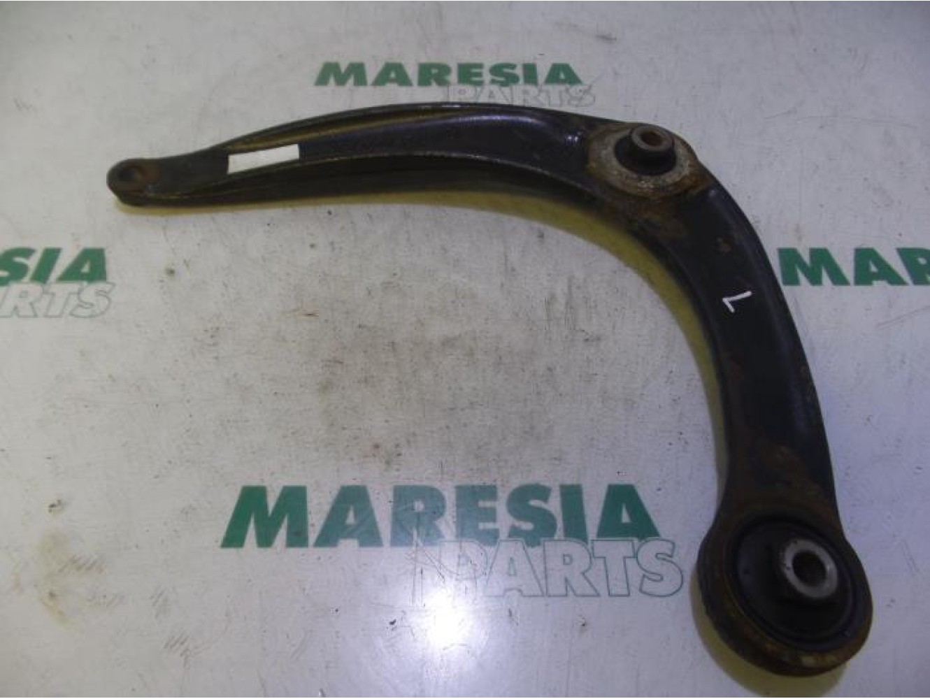 Peugeot - 3008 - Front lower wishbone, left