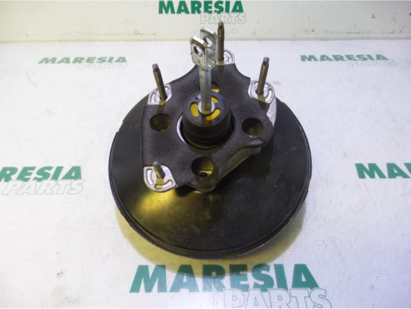 Renault - Clio - Brake servo