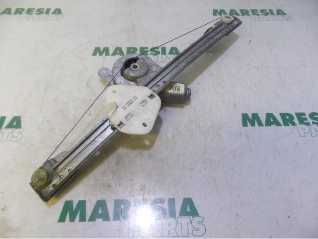 Dacia - Logan - Window mechanism 4-door, front left