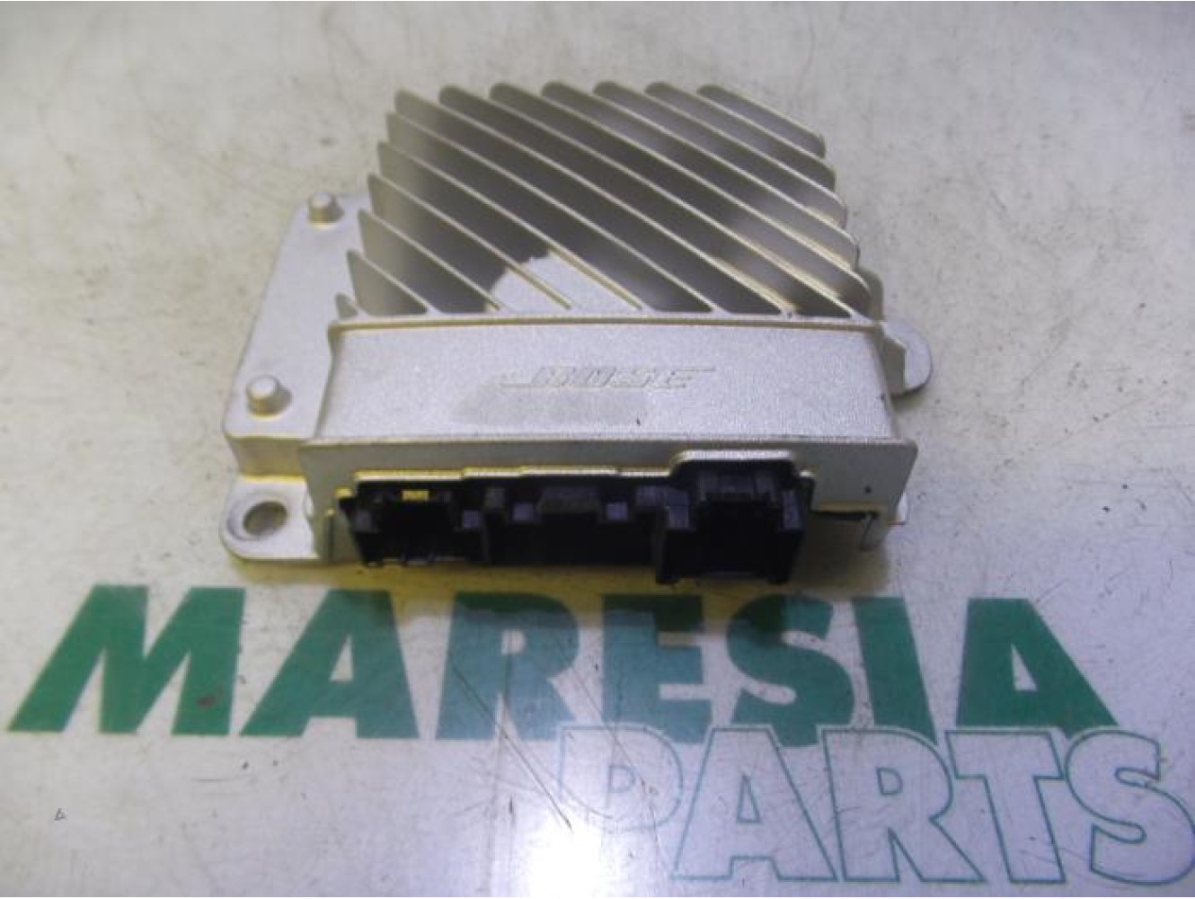 Renault - Espace - Radio amplifier