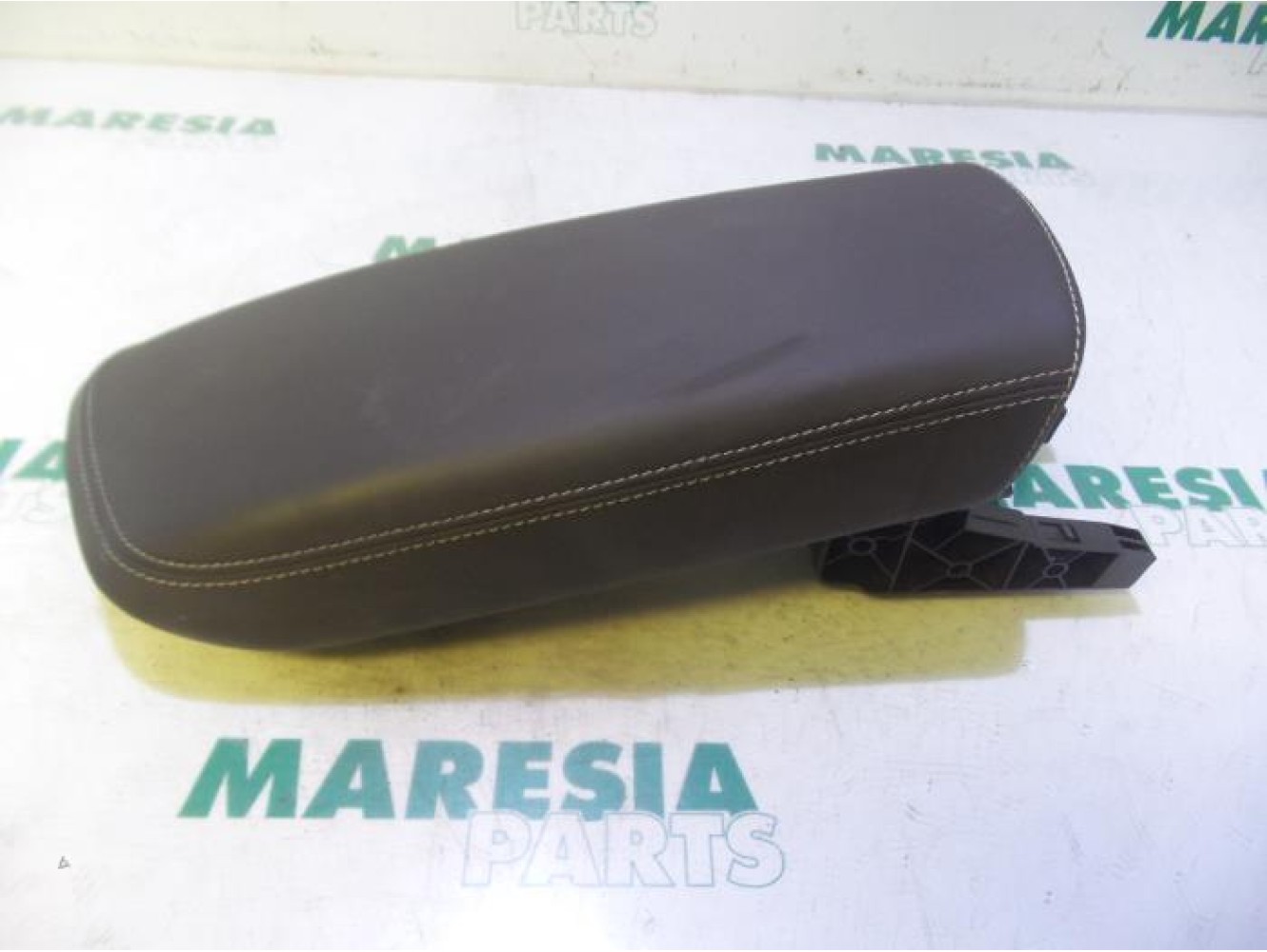Renault - Espace - Armrest