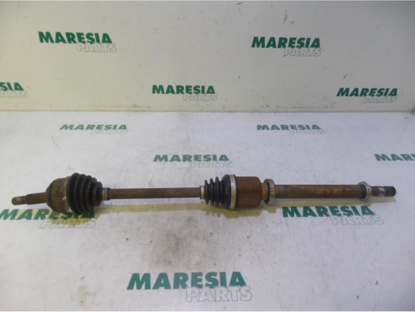 Dacia - Logan - Front drive shaft, right