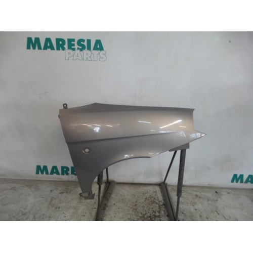 Lancia - Y(Psilon) - Front wing, right