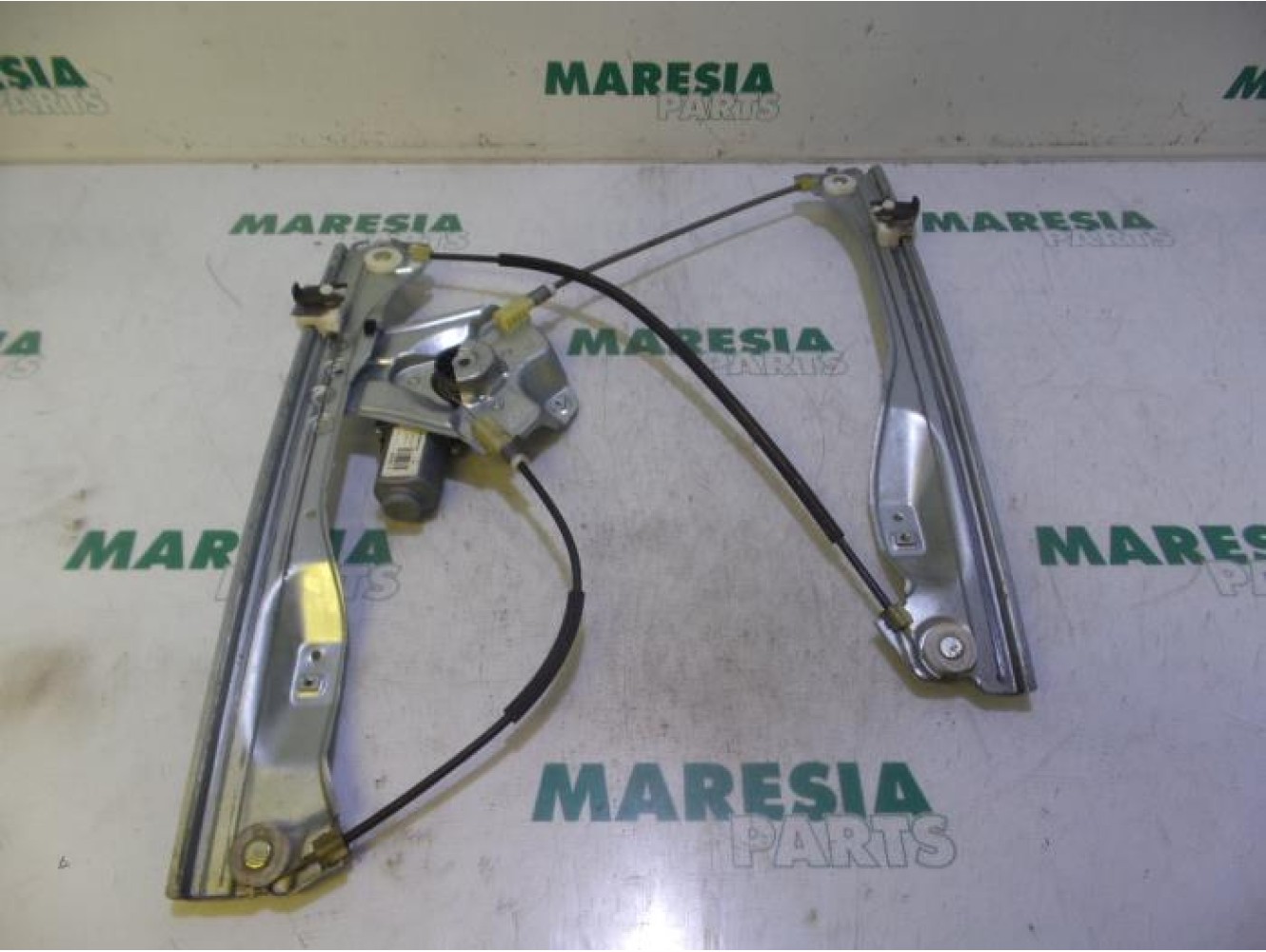 Renault - Clio - Window mechanism 4-door, front left