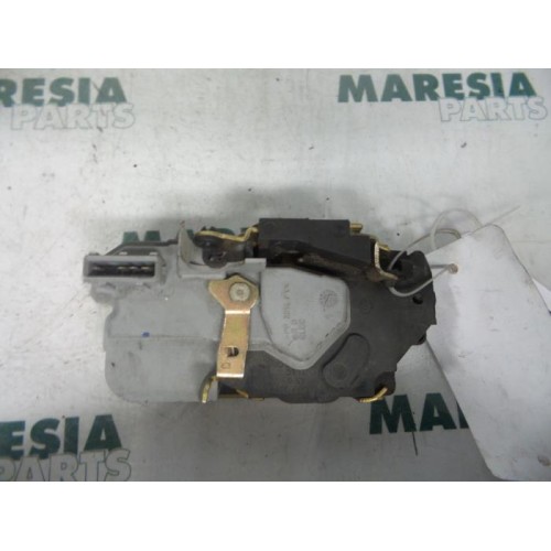 Peugeot - 206 - Rear door mechanism 4-door, right